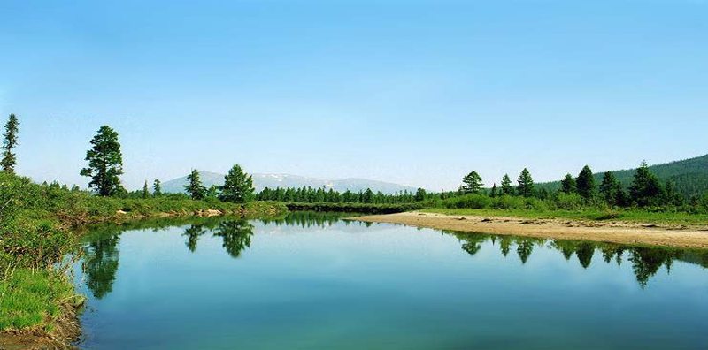Lena River, photo source: Wikimedia, photographer: Vasiliy Tatarinov