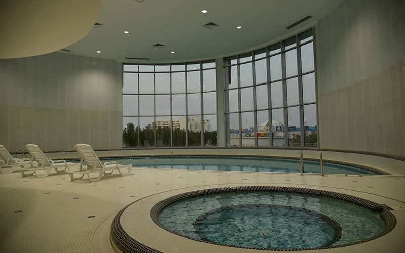 Kish International Hotel swimming pool