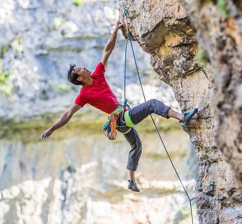 Rolling stone with harness; Photo source hermoshop.com website. Unknown photographer