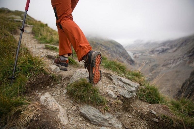 shoes and hiking sticks; Photo source list20.ir website. Unknown photographer