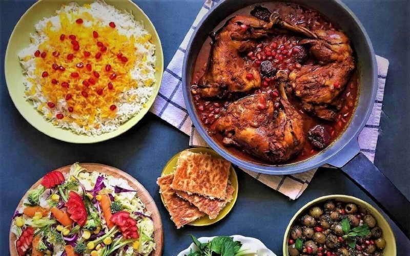 Nardoni chicken with olives and vegetables; Photo source: fararu.com. Photographer: Unknown