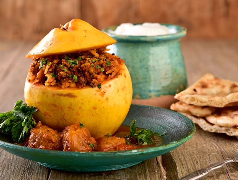 Dolema with plums; Photo source: sanazsania.com. Photographer: Unknown