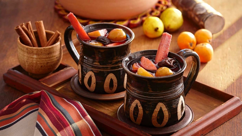 Punch Navidno; Christmas drink in Mexico; Photo source: mccormick.com. Photographer: Unknown