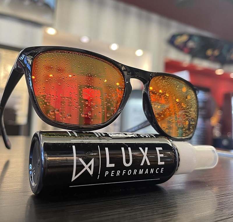 spray for cleaning sunglasses; Photo source: Amazon.ca website. Photographer: Unknown