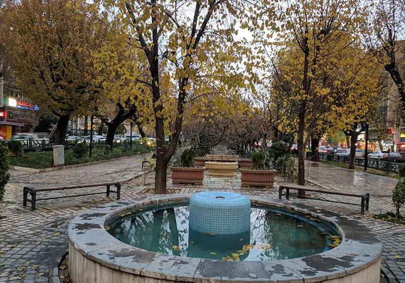 Farmer Boulevard in autumn. Photo source: Google Map, photographer: Farhang