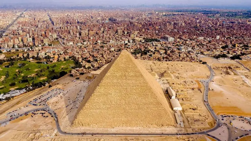 Pharaoh's pyramid in the heights of Egypt; Photo source: World Atlas; Name of the photographer: unknown