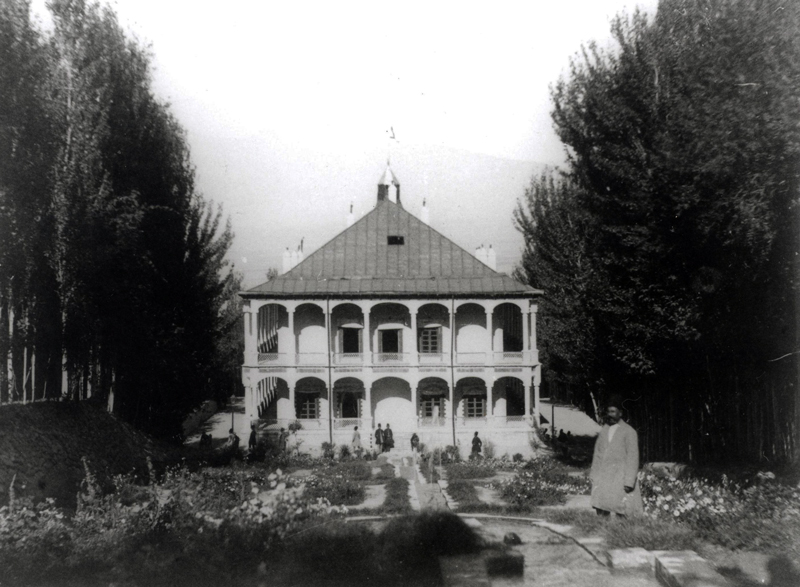 Historical photo of Qasr Yaqut