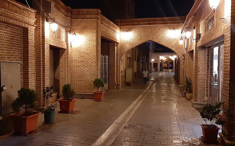Oudlajan Bazaar at night, photo source: Wikipedia, photographer: Mohammad Reza Banani