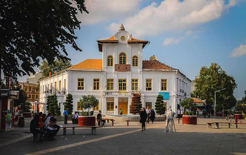 Report How to find cheap tickets to travel to Rasht?