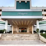 Entrance gate of Shaygan Hotel