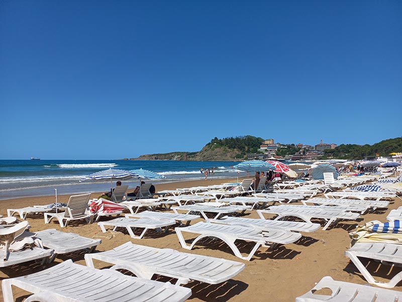 Sunbeds at Nonstop Beach; Photo source: Google Map; Photographer: Petr Arcanum