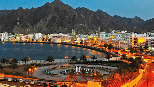 The best time to travel to Oman to reduce costs