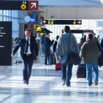 Tourists at an American airport, photo source: airport-world.com, photographer: unknown
