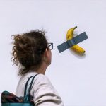 Video/ Selling a 6 million dollar banana with adhesive tape