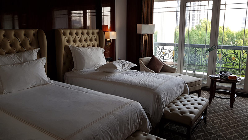 Dariush hotel room with single beds; Photo source: Google Map; Photographer: Sam Mehdizadeh