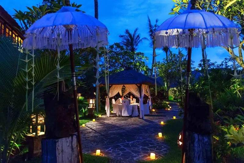 Togo Bali Hotel in Valentine; Photo source: nowbali.co.id; Photographer: Unknown