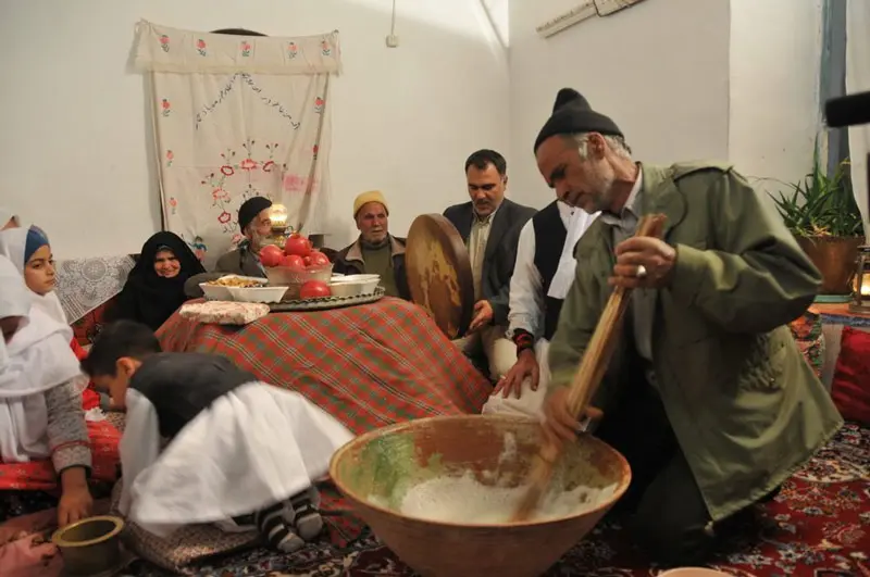 clapping ceremony in South Khorasan on Yalda night; Photo source: Mehr News; Photographer: Unknown
