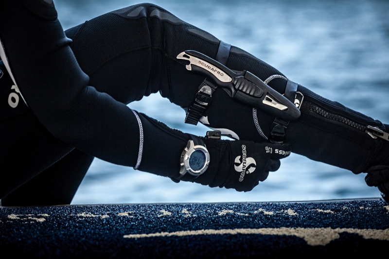 diving knife; Photo source: scubapro.johnsonoutdoors.com. Photographer: Unknown