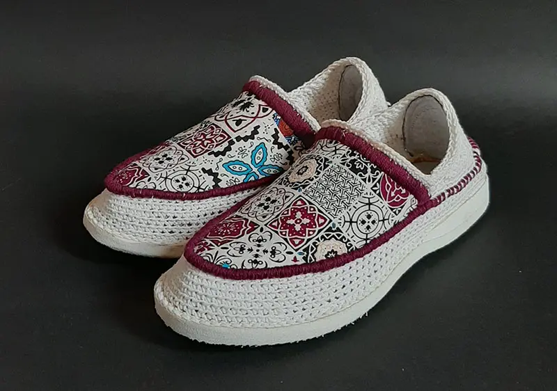 Giweh with traditional designs and patterns; Photo source: soophi.ir; Photographer: Unknown