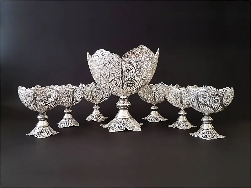 Tapestry dishes, photo source: bazaremina.ir; Photographer: Unknown