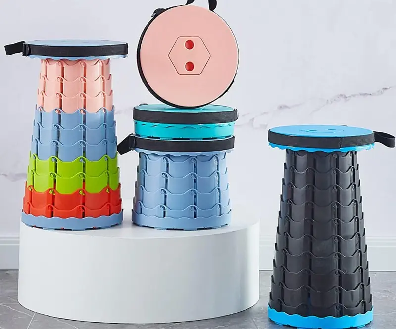 Folding travel chair. Source: evimsheek.com website; Photographer: Unknown