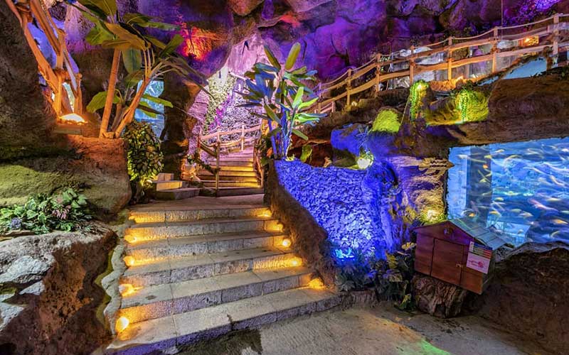 Ganjnameh Tourism Village Aquarium Cave, photo source: Google Map, photographer: ykka 8894