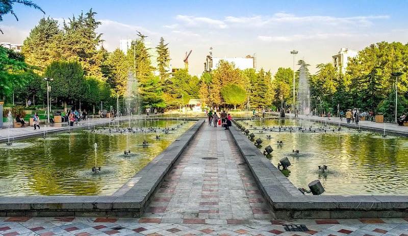 The greenery and water features of Niavaran Park. Source: Google Map; Photographer: Araz Mantashlu