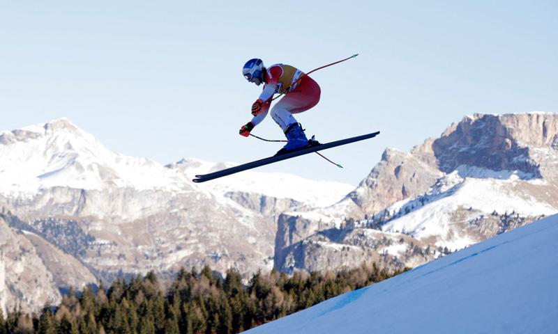 Men's downhill training for the Alpine Skiing World Cup; Source: theguardian; Photographer: Leonhard Föger