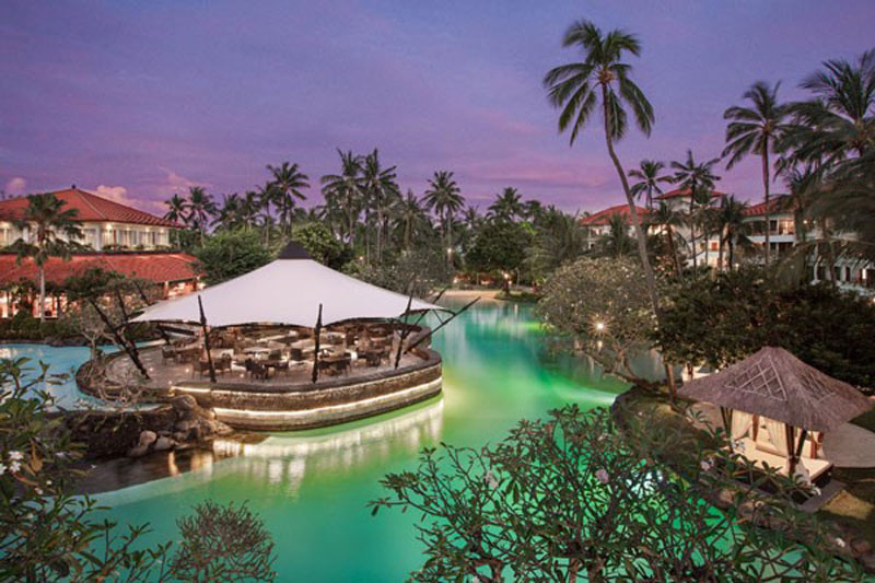 Report which is the best hotel in Bali?