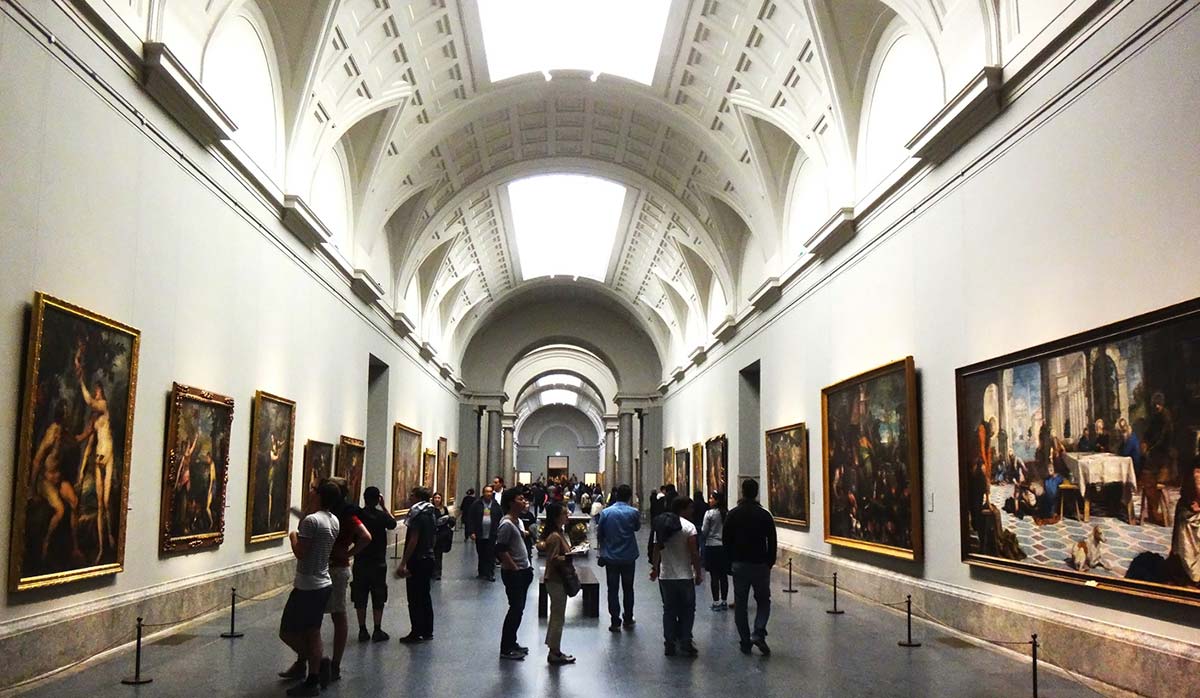 Free entertainment in Spain