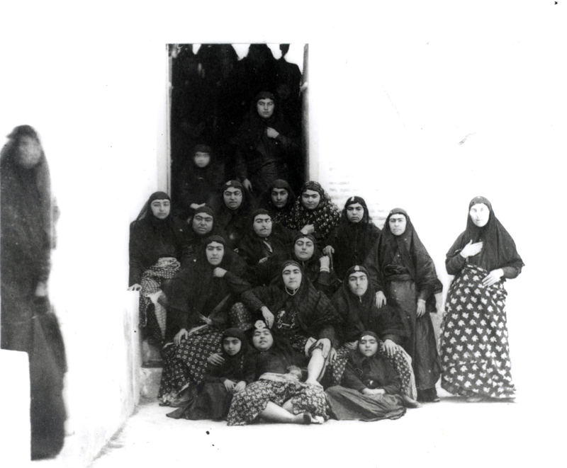 Historical photo of Naseruddin Shah's women