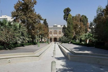 The exterior of Golestan Palace. Source: Wikimedia; Photographer: Mohammad Reza Banani