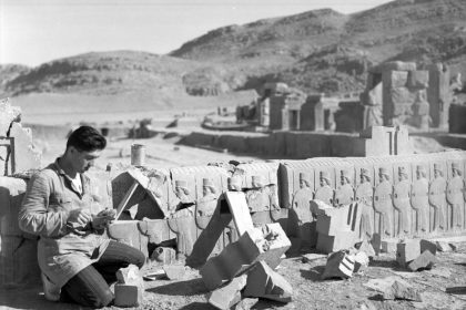 Historical photo of Achaemenid soldier in Persepolis