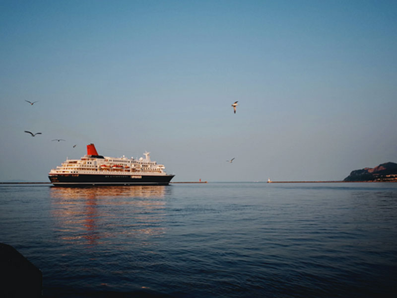 The best cruise ship in Qeshm: An unforgettable cruise experience