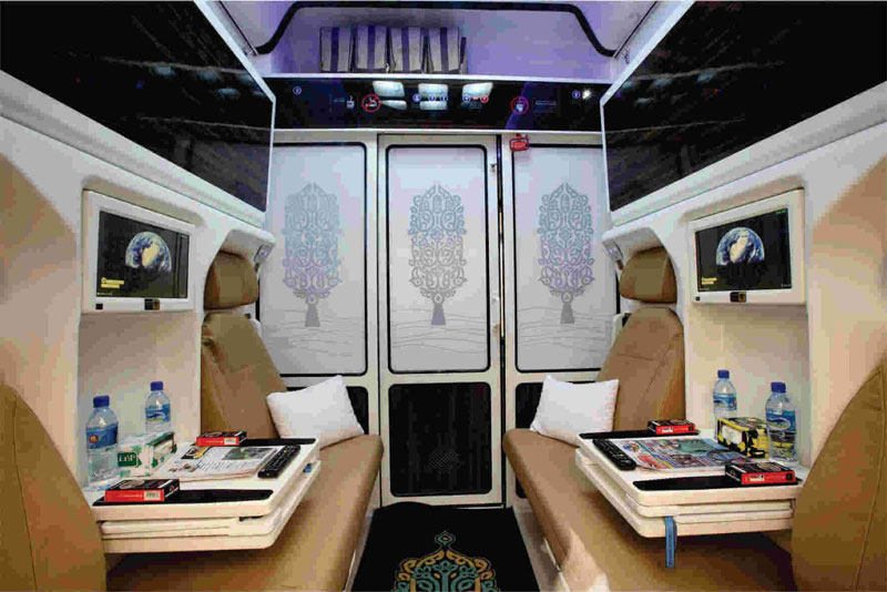 Pilgrimage report from Mashhad to Qom; Guidance for religious travelers