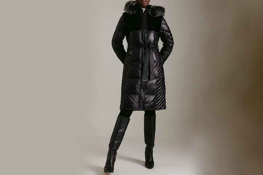 Style with long puffer and high boots