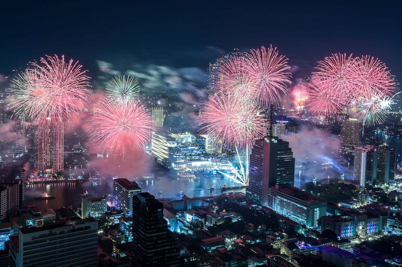 Fireworks during New Year celebrations in Bangkok, Thailand; Photo source: REUTERS; Photographer name: Patipat Janthong
