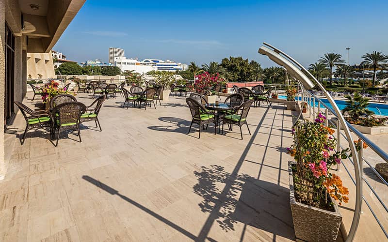 Shayan Kish Hotel's open-air restaurant