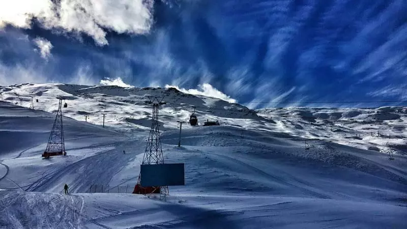 Tehran's nostalgic ski resort design