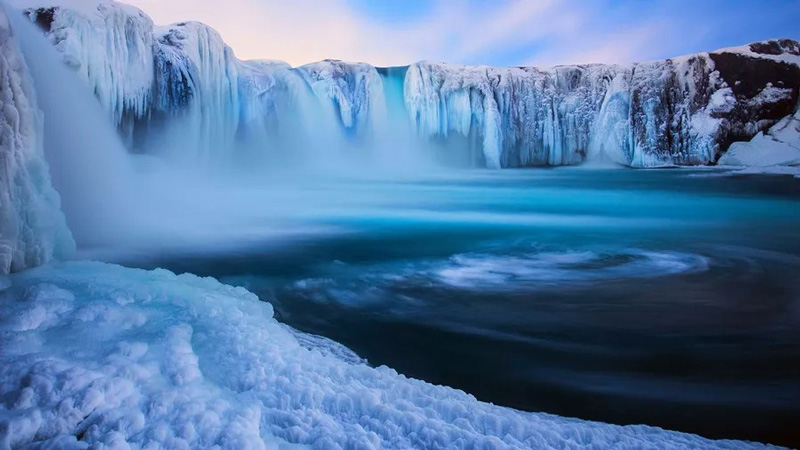 Ice waterfalls of Iceland; Photo source: wallpapersok.com; Photographer: Unknown