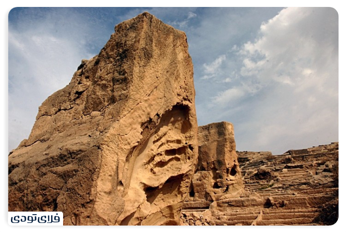 Historical catacombs of Bandar Siraf 
