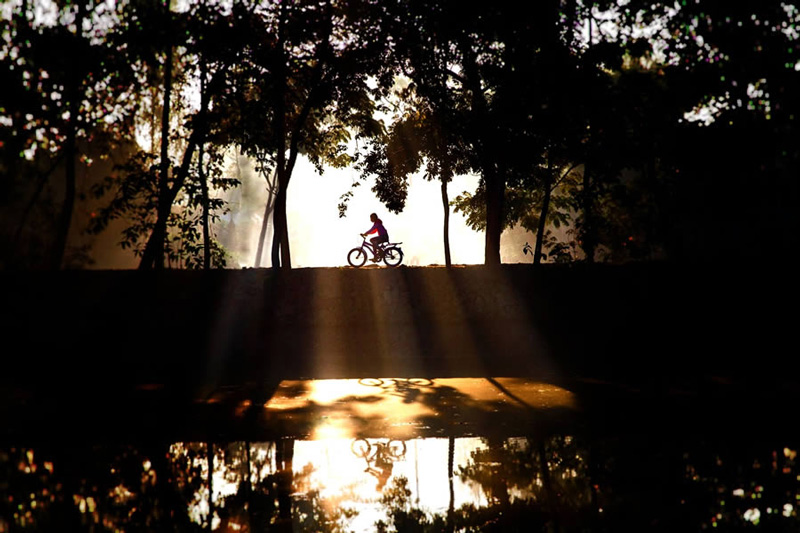 winter sunset in rural Bangladesh; Photo source: 121clicks.com; Photographer: Mou Aysha