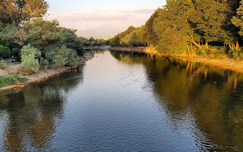 Zayandeh Road in Najwan Forest Park, photo source: Google Map, photographer: Gt BhD