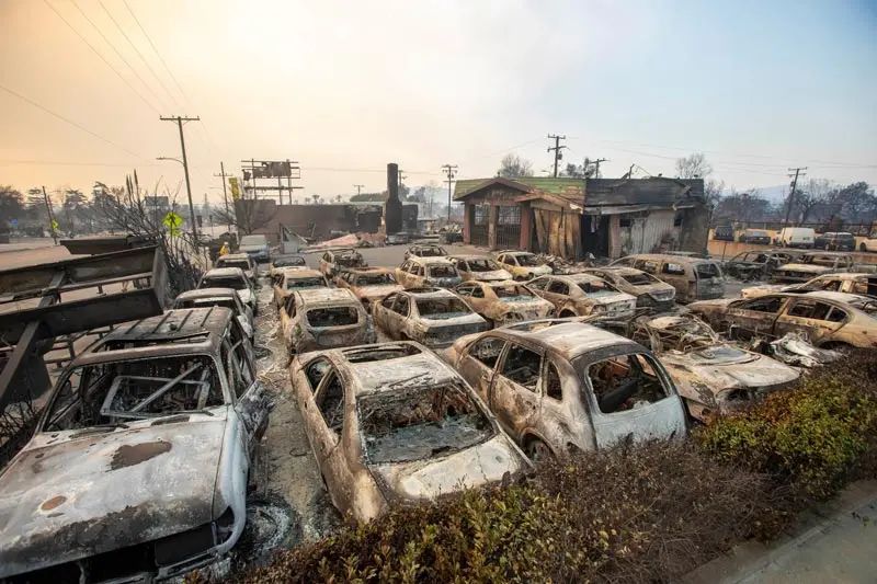 Burnt parking lot in Los Angeles; Photo source: Reuters; Photographer: Ringo Chiu