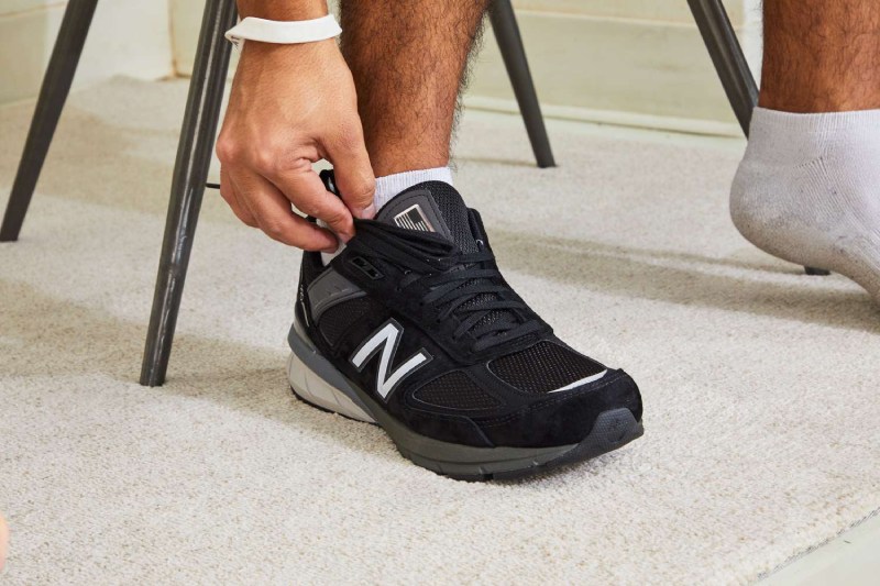 New Balance men's walking shoes. Source: ig-way.com website; Photographer: Unknown