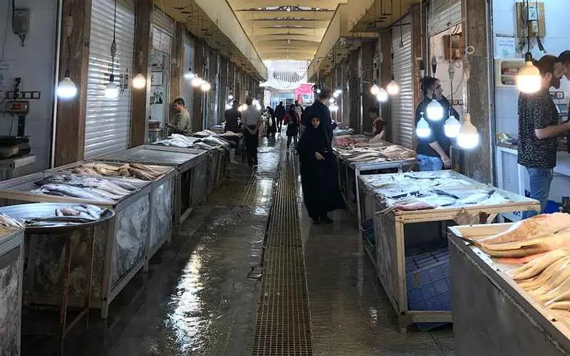 Shops in Bushehr Fish Market, photo source: Google Map, photographer: Eh San