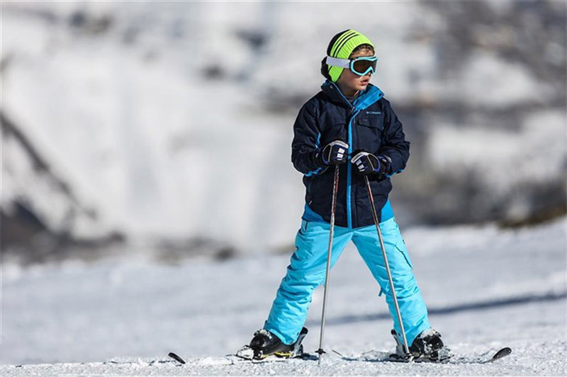 A child skier at Sahand ski resort; Photo source: eneshat.com; Photographer: Unknown