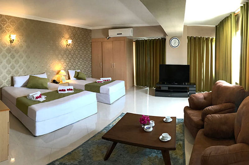 Parmis Kish Hotel Three Boards Room