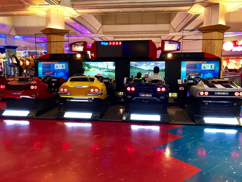 Wonderland electronic car devices; Photo source: Google Maps, photographer: Majid Madadi