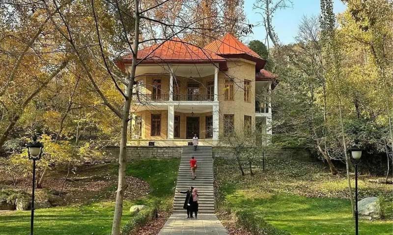Saadabad Palace and Garden; Photo source: saadatrent.com, photographer: unknown
